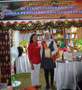Tampilkan Buku dan Foto Tempo Dulu, Dinas Perpustakaan dan Kearsipan Poso  disesaki Pengunjung