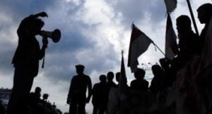 Gaji Diduga Ditilep, Pegawai PDAM Donggala Demo