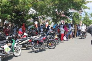 Puluhan Warga Unjuk Rasa di Touna, Ini Tuntutan Mereka