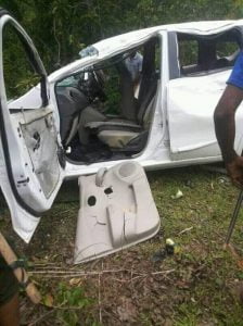 Mobil yang Diduga Digunakan Pencuri Dirusak Warga di Donggala