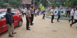 Waka Polsek Lage Bersama Anggota Amankan Kegiatan Reuni SMPN 2 Lage