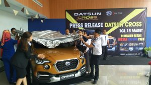 Datsun Cross Hadir di Palu Grand Mall dengan DP Ringan