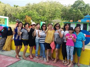Woww…!!! H+2 Lebaran Idul Fitri, Wisatawan Membludak Kunjungi Pantai Sabang Tolitoli
