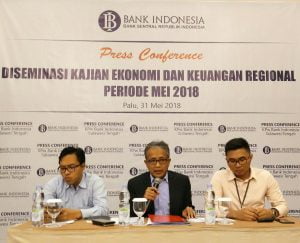 BI Buka Layanan Penukaran Uang di Halaman Masjid Agung