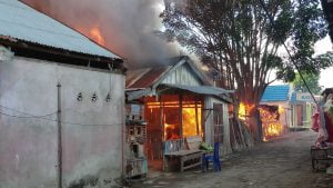Eks Lokalisasi Tondo diamuk si Jago Merah