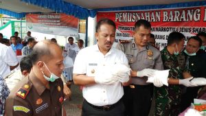 Kejari Tolitoli Musnahkan 7,1 Kg Sabu Hasil Sitaan