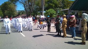 Meriahkan HUT RI ke 73 di Tolitoli,  Dandim 1305/BT Buka Lomba Gerak Jalan