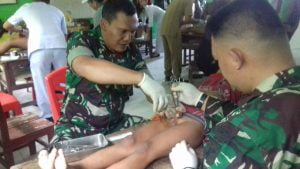 Kodim 1305/BT Gelar Sunatan Massal di Lokasi TMMD ke 103 Ogomoinit