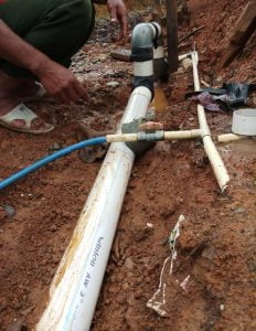 Pipa WC untuk Jaringan Air Bersih ,Aparat Hukum Diminta Periksa Kades Bau