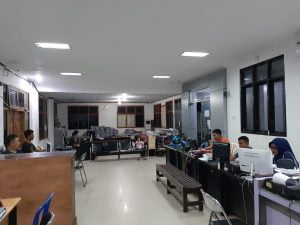 Singkronisasi Data Pengungsi,Dukcapil Kota Palu Tetap Bekerja diHari Libur