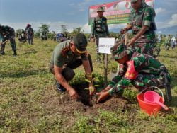 Tanam Ribuan Tanaman Produktif,Danrem 132 Tadulako Ajak Masyarakat Jaga Keseimbangan Alam