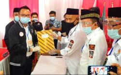Diantar 5 Partai Pengusung, Pasangan Delis-Djira Mendaftar ke KPU Morut
