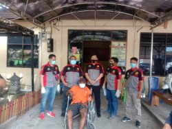 Kesal “Burungnya” Diremas, PG Bantai Penata Rias di Salonnya
