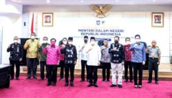 Kunker Mendagri Ke Sulteng Dalam Rangka Monitoring Penanganan Covid-19, Vaksinasi dan Realisasi APBD