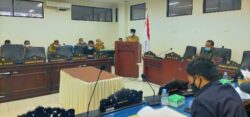 Rapat Paripurna DPRD Kabupaten Parigi Moutong dalam rangka jawaban Bupati Parigi Moutong atas Pandangan Umum Fraksi-fraksi KUA – PPAS tentang Perubahan APBD Tahun 2021.
