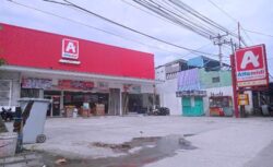 Kumpul Receh Sisa Belanja Dengan Dalih Donasi, Retail Alfamidi Diduga Tidak Kantongi Izin