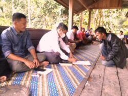 Aksi Main Patok Hutan Lindung,BPKH Wilayah XVI di “Givu”