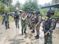 Kunjungi Prajurit Di Pos Sekat Satgas Madagoraya, Danrem 132/Tdl, Brigjen TNI Toto Nurwanto Beri Arahan dan  Motivasi