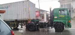 Carut Marut Peti Kemas di Jalanan Dalam Kota Tolitoli,Aparat Diminta Tegas