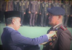 Presiden Anugrahi Bintang Bhayangkara Nararya Kepada Dansatbrimob Polda Sulteng