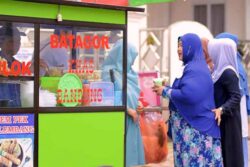 Rayakan Natal, Bupati Morut “open House” Berdayakan UMKM