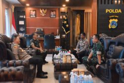 Pererat Sinergitas, Danrem 132/Tdl Brigjen TNI Deni Gunawan Silaturahmi ke Mapolda Sulawesi Tengah