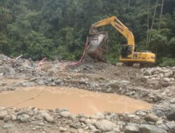 PETI di Sungai Tabong Kembali Marak , Polisi dan Gakkum Tutup Mata?