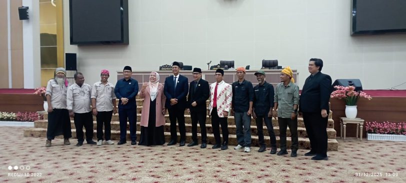 Jelang Pergantian  Tahun,PERDA MHA Sulteng di sahkan.